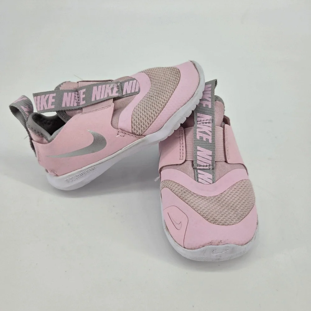Nike Flex Runner Toddler 7C Arctic Pink Metallic Silver Slip On AT4665-609